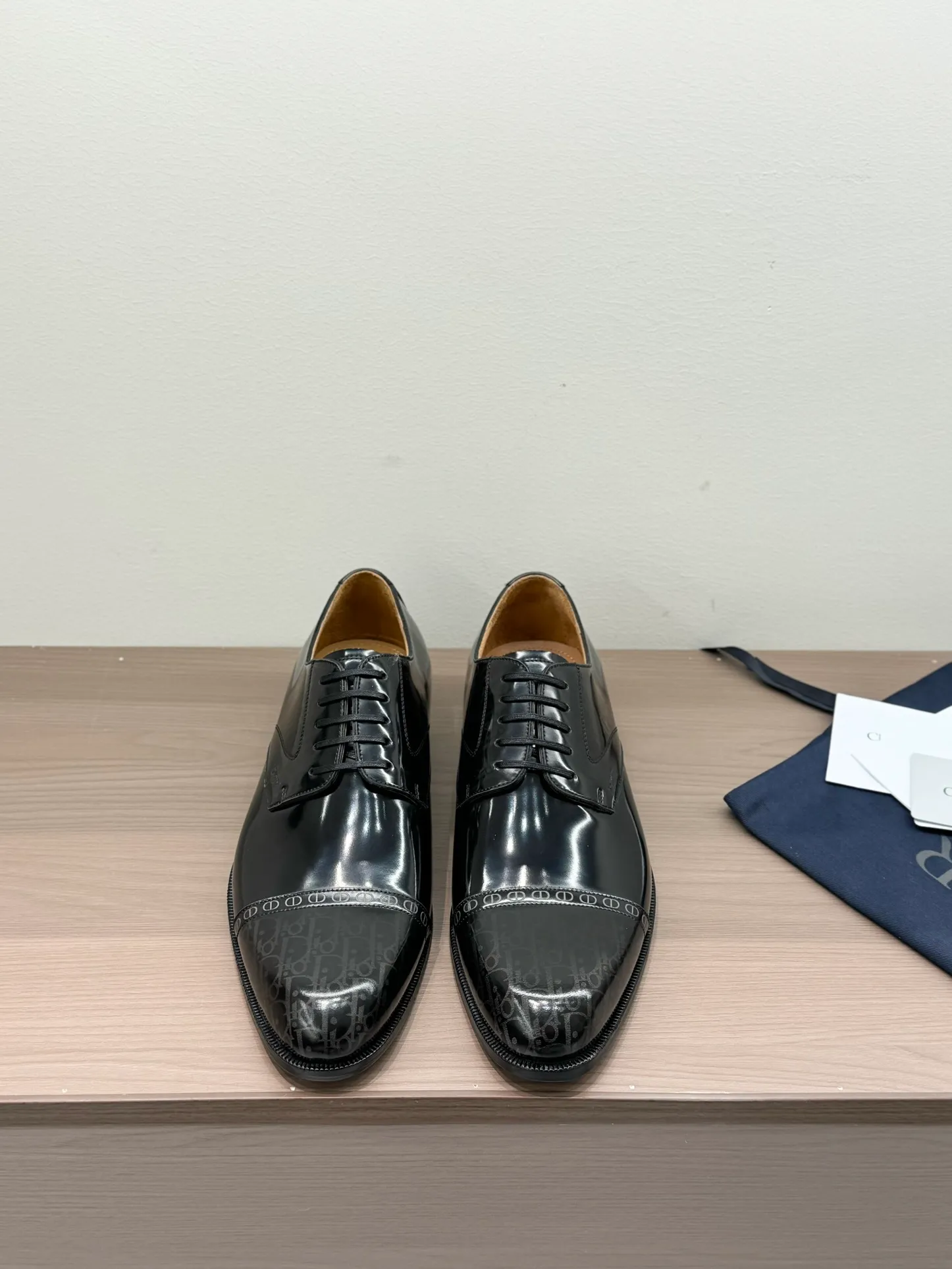 940💰 Dior high-end men's boutique casual leather shoes, imported cowhide upper, water-dyed cowhide lining, imported genuine leather outsole, perfect details, standard code 39-44 (38.45.46 customized, non-returnable and non-exchangeable),